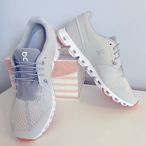On Running, Cloud size 8.5 Womens running shoes grey, gray, glacier, barely worn